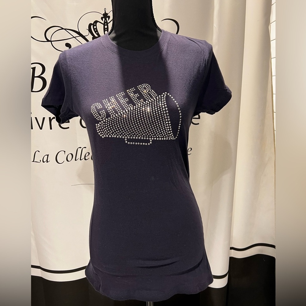 COPY - Navy T-shirt Crystal Bling “CHEER” Megaphone
Size Latge Junior